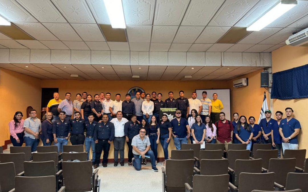 Movilidad académica de estudiantes de zootecnia de la Universidad Salvadoreña Alberto Masferrer al Centro Universitario De Oriente_Cunori.